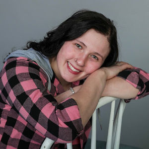 Meet your Posher, Ellena